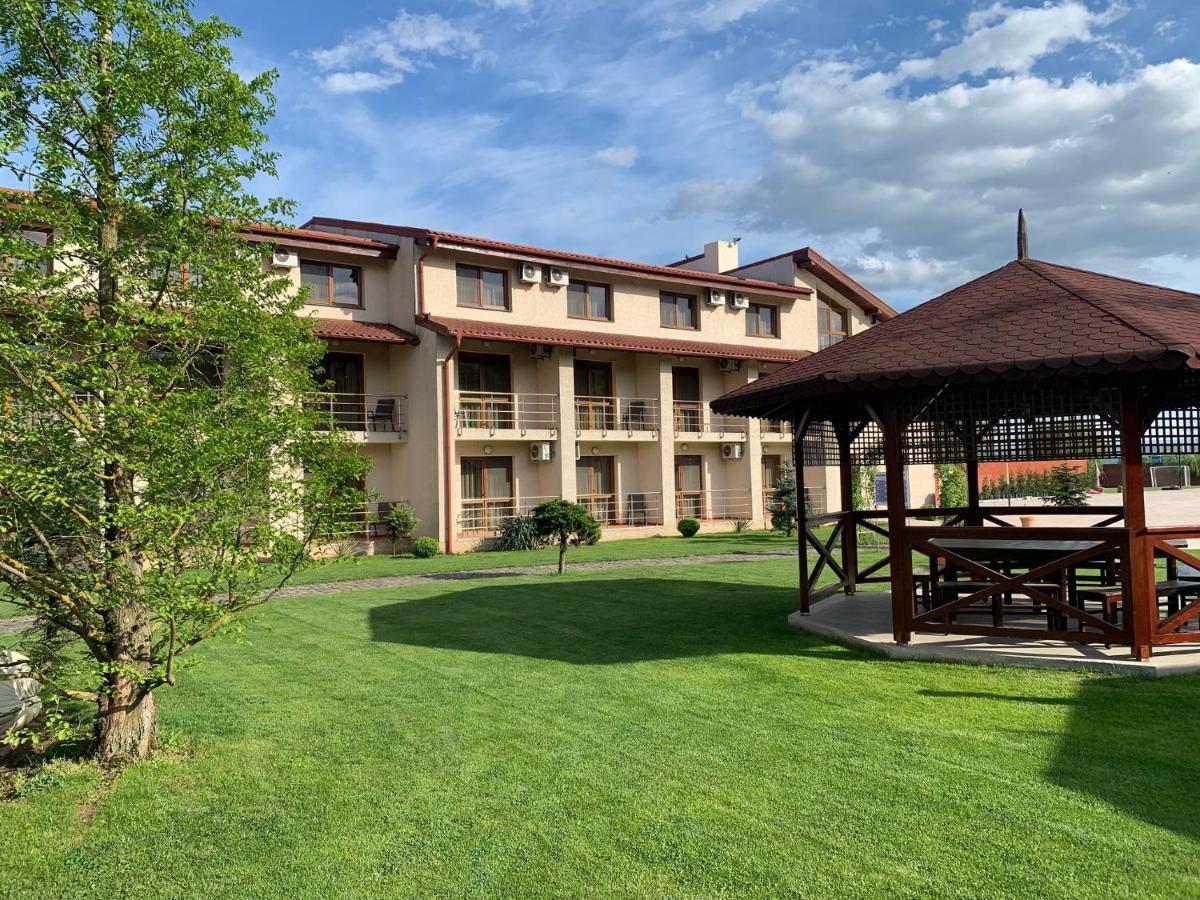 Hotel Astoria Alba Iulia Esterno foto